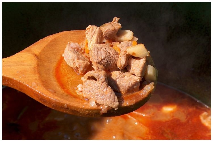 Bukan ditambah air, ini trik atasi kuah gulai keasinan cukup pakai 1 bahan&nbsp;dapur